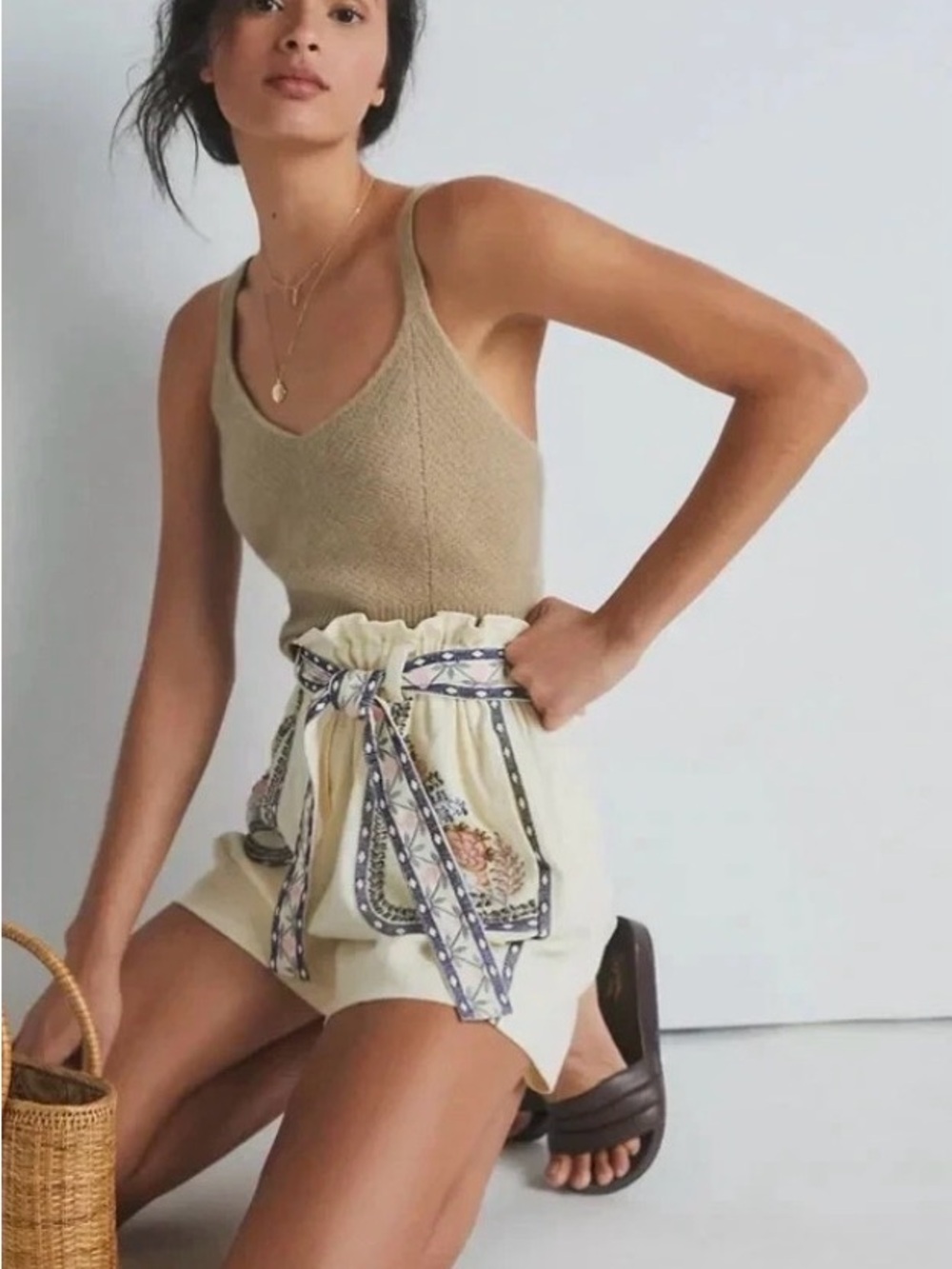 EUC Anthropologie Cream Paperbag Waist Printed Tie Women's Shorts - Picture 1 of 6